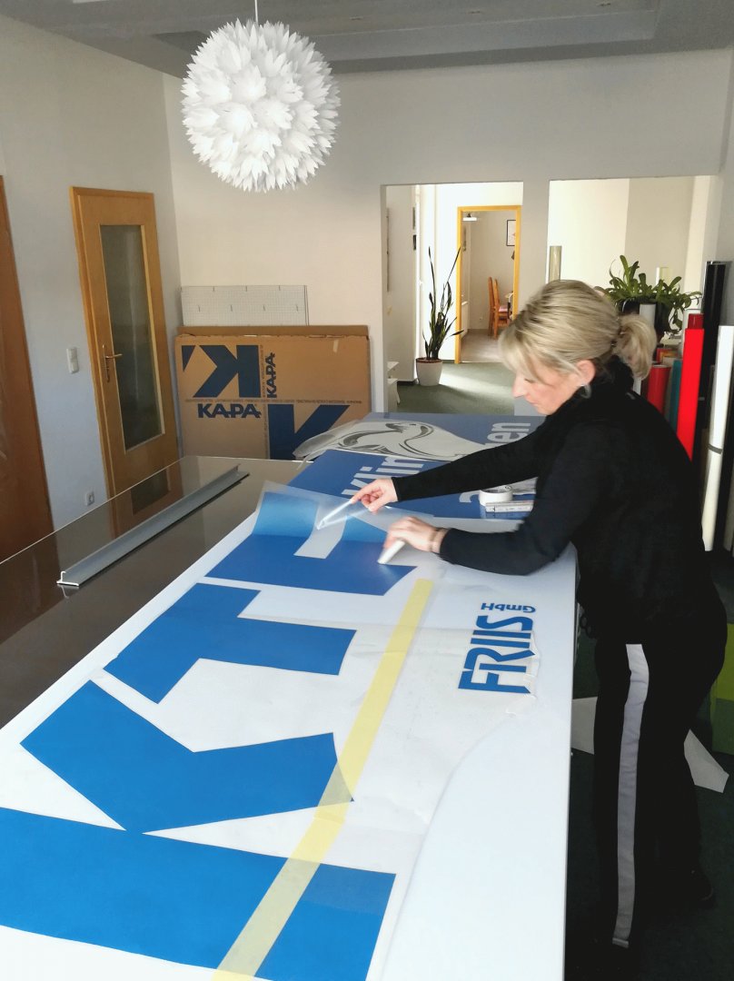 <!--bildbezeichnung--> <!--bildbezeichnung-->
